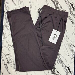 NWT - Lilac Haze Everything Joggers - Size L